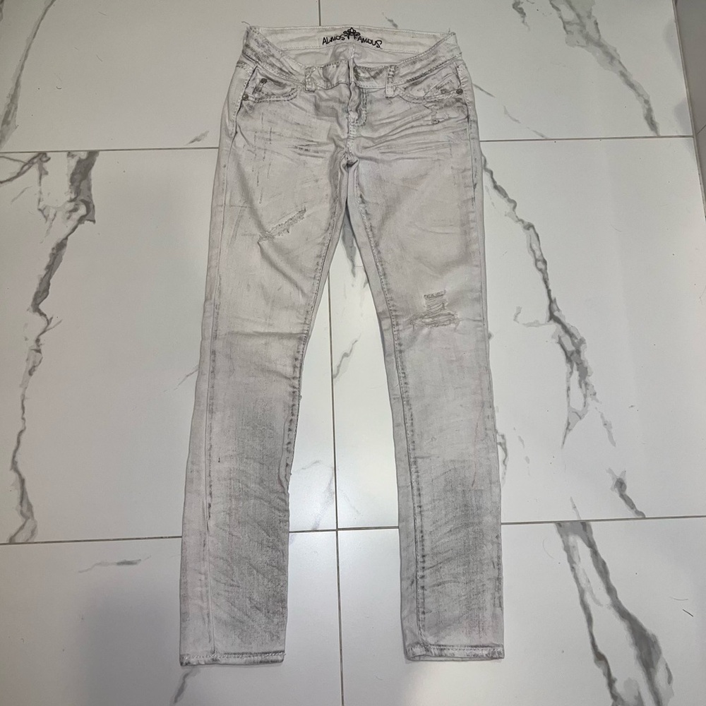 Almost Famous low rise white fade wash denim jeans